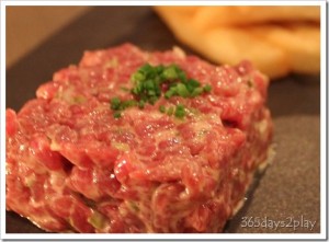 TheDisgruntledChefSteakTartareandsoftquailegg4_thumb.jpg