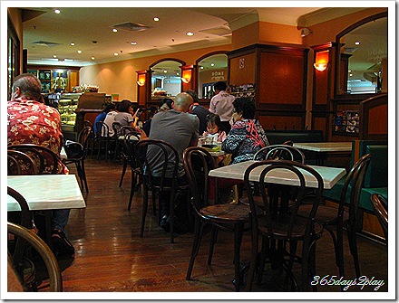 Dome Cafe at Shaw Centre