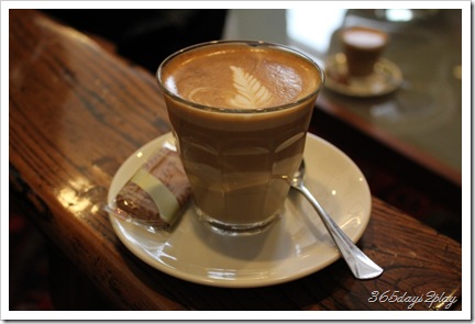 Papa Palheta Cappucino with rosetta