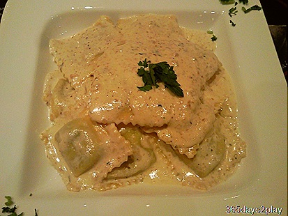 Spinach and Ricotta cheese ravioli in creamy walnut sauce