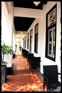 Black Earth alfresco seating along 1st floor corridor