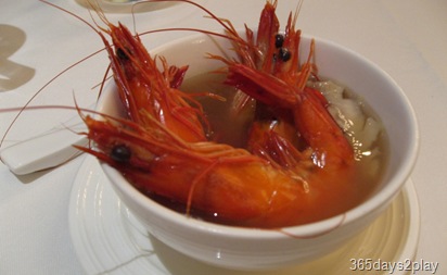 PalmBeach prawns in herbal soup
