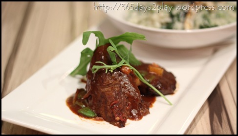 Cafe Epicurious - Braised Angus Beef Short Ribs