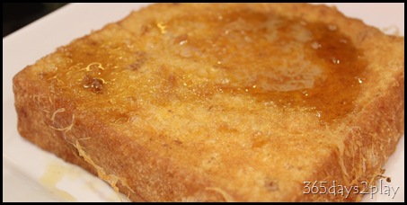 Sun Coffee Planet - French Toast with syrup and butter