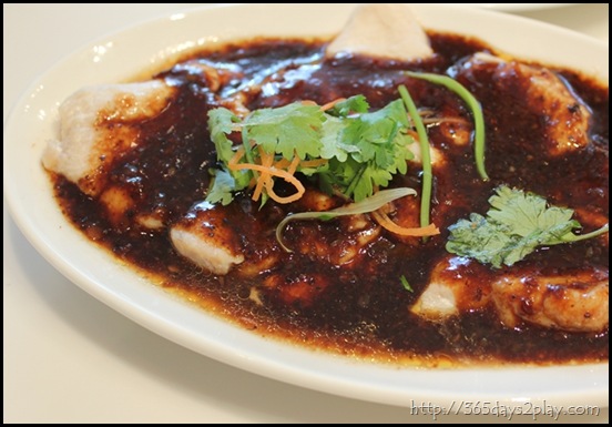 Man Chu Restaurant Fish Slices in Black Bean Sauce