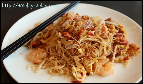 Baits Restaurant - Singapore Noodles