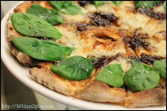 Da Paolo Gastronomia - Gorgonzola pizza with caramelised onions