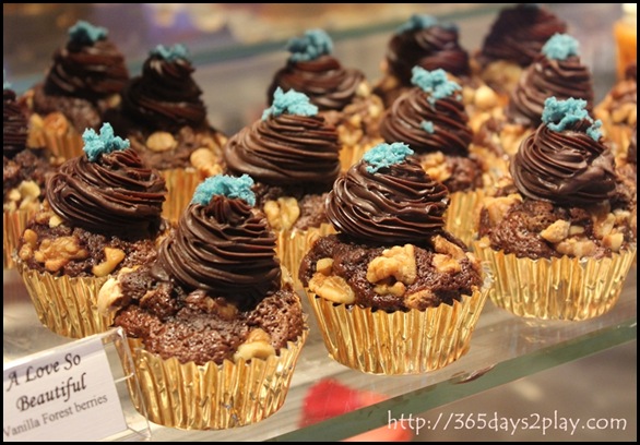 High Society - Pretty Cupcakes!!