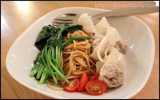 Real Food - Organic dumplings  with wholegrain ramen noodles