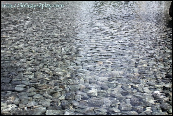 St Regis Hotel - Stones in the fountain