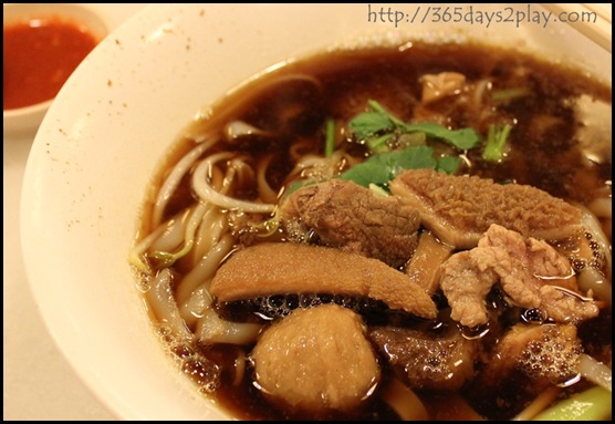 Hock Lam Beef - Original mixed beef kway teow with soup