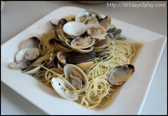 Hosted - Capellini Vongole