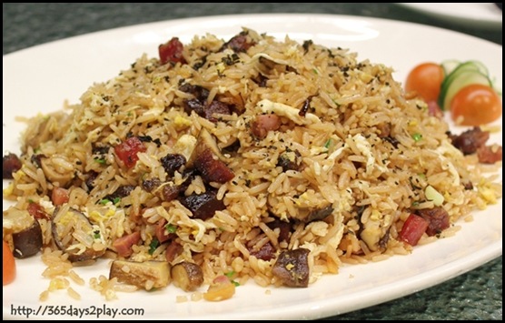 Crowne Plaza Changi Airport Azur Restaurant - Wax Meat Fried Rice with Tea Leaf and Scallion