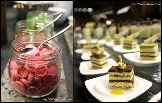 Crowne Plaza Changi Airport Dessert Line