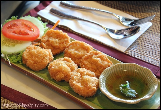 Mai Thai Restaurant - Prawn Cake (2)