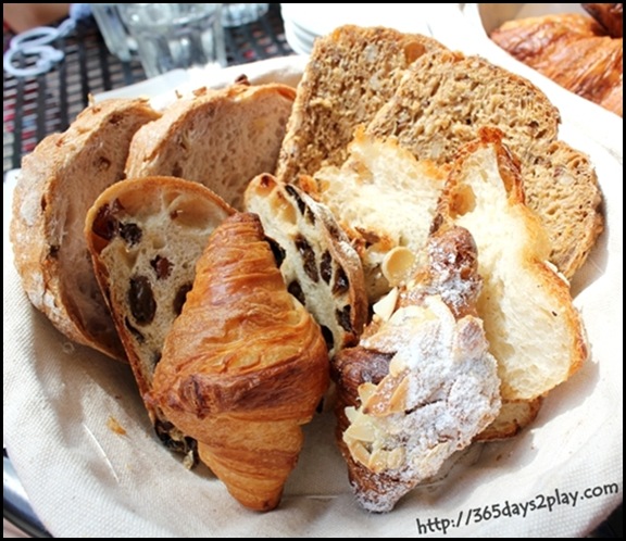 Baker & Cook - Bread and Viennoiserie Basket