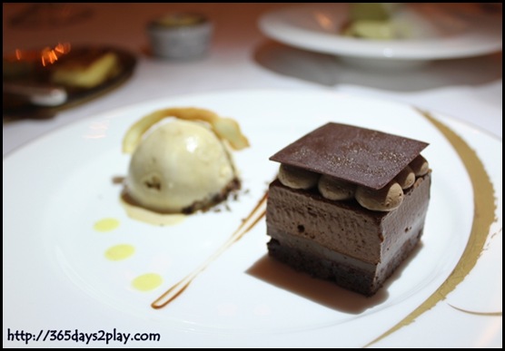 Brasserie Les Saveurs - Trio of chocolate mousse with coffee ice-cream and pepper anglaise sauce