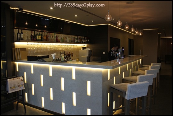 Grand Mercure Roxy Breez Bistro Bar