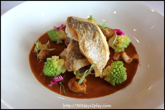 Il Lido - Wild Snapper with Prawns and Romanesco (2)