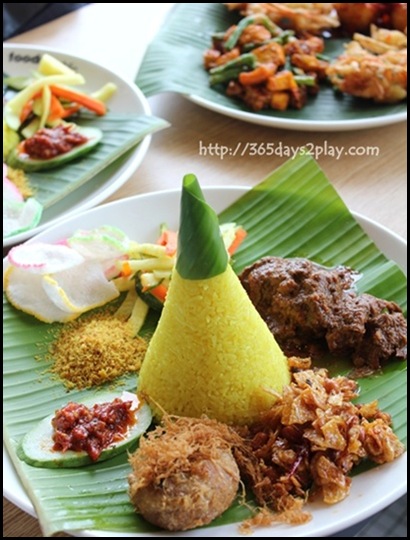 Food Republic @ 112 Katong - Dapur Padang Stall Nasi Kuning set $6.90