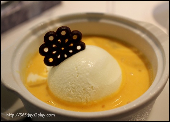 Lunch Wedding at Min Jiang @ one North - Chilled Cream of Fresh Mango and Sago Pomelo with Ice-cream