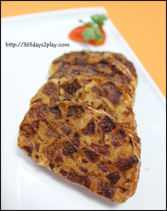 Fan Play Savouries - Sar Kok Liew (Stuffed Yam Bean)