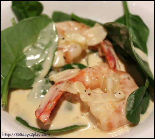 Covelli Italian Bistro - Baby Spinach Salad with Sauteed Tiger Prawns in Garlic-Devon Cream (2)