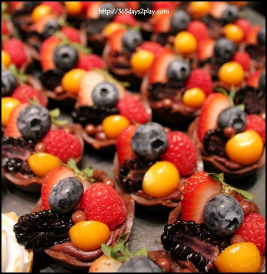 Mixed Fruit Mini Tarts (2)