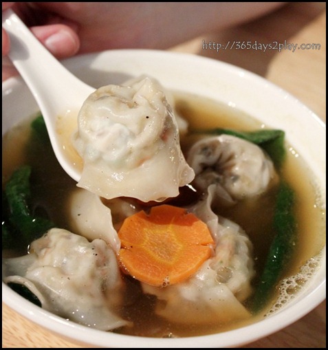 Real Food - Dumpling Soup (Dumplings handmade with 10 ingredients like carrots, mushrooms, bean curd, french beans and chest nuts) $7