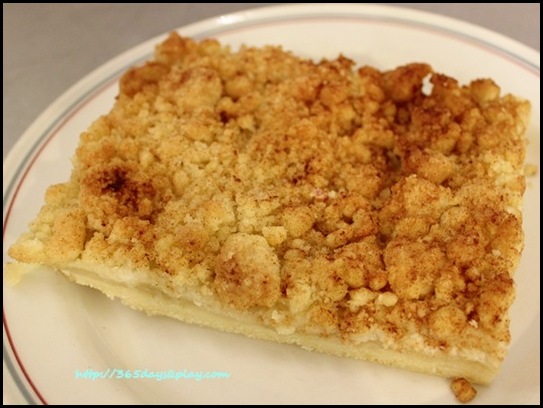 Tiong Bahru Bakery - Apple Crumble