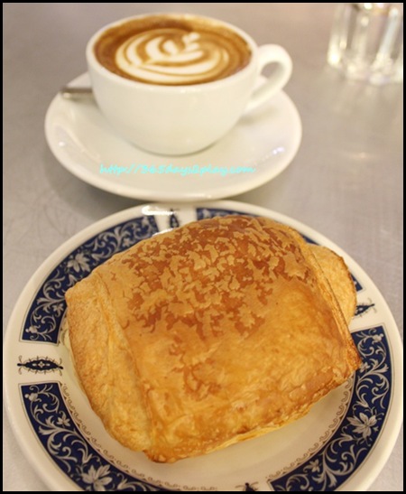 Tiong Bahru Bakery - Chocolate Croissant