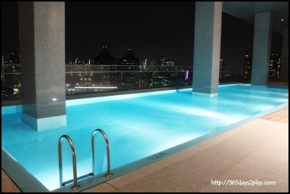 Oasia Hotel Club Lounge Swimming Pool (2)