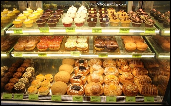The Bakery at Maxims Genting Hotel - Pastries Pies and Cupcakes