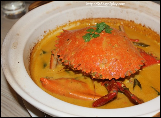 Boxing Crab Seafood Restaurant - Braised Clay Pot Crab with superior broth and pumpkin (3)