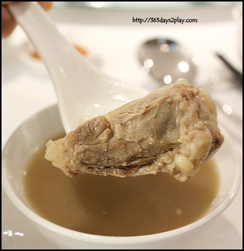 Majestic Bay - ç“¦ç…²è€ç«æ±¤ Soup of the day ($18 for 2-4 pax, $27 for 5-8 pax)