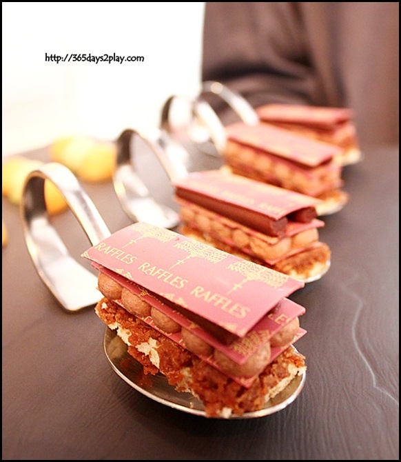 Raffles Hotel Chocolate Pastry (2)