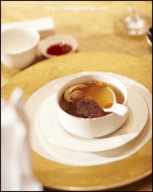 Four Seasons Hotel Wedding - Double-boiled Abalone Soup with Chinese Cabbage and Black Mushroom