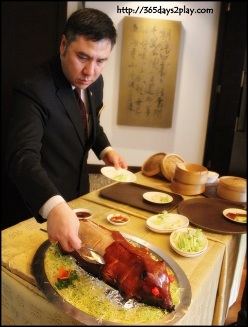 Grand Park Hotel CNY - Imperial Suckling Pig (First Course) (6)