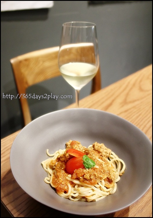 ShuangRenHsu - Minced Pork and Tomato Noodles