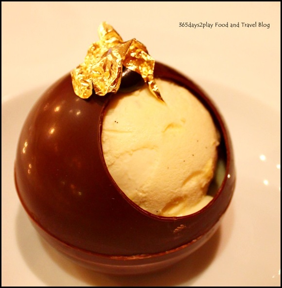 Restaurant Gourmet de l'Ile - Pear Chocolate Ball