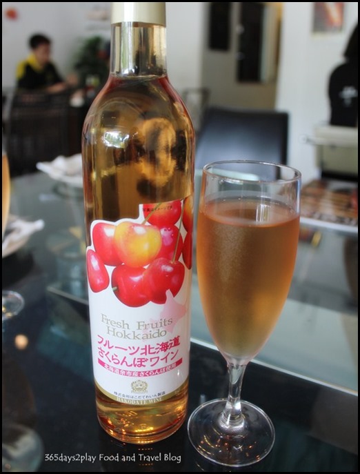 Sunray Cafe - Peach Wine