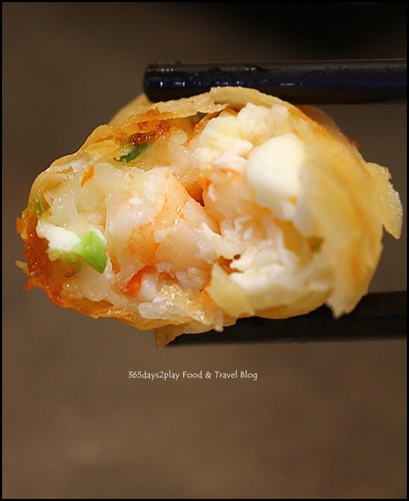 Tim Ho Wan - Deep Fried Bean Curd Skin Roll with Shrimp (4)