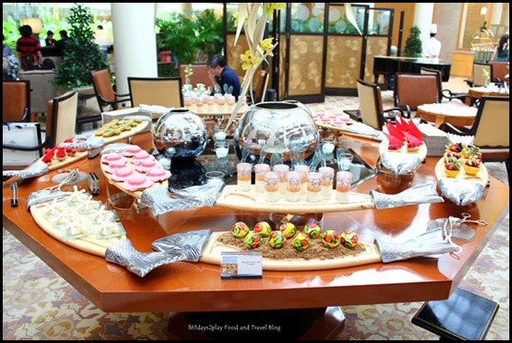 Ritz Carlton Afternoon Tea - (38)m