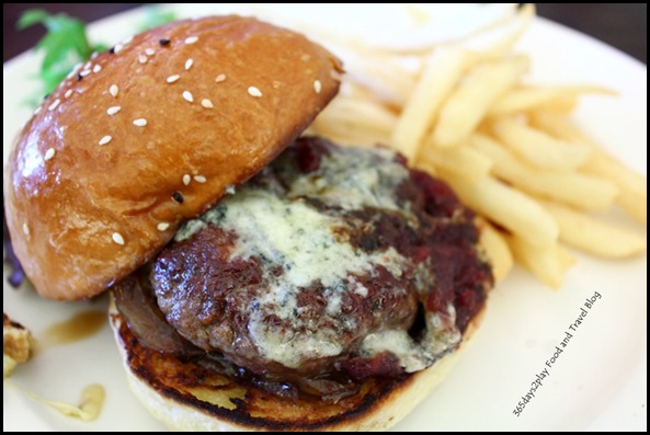 Jewel Cafe & Bar - Port & Blue Cheese Burger $20 (2)