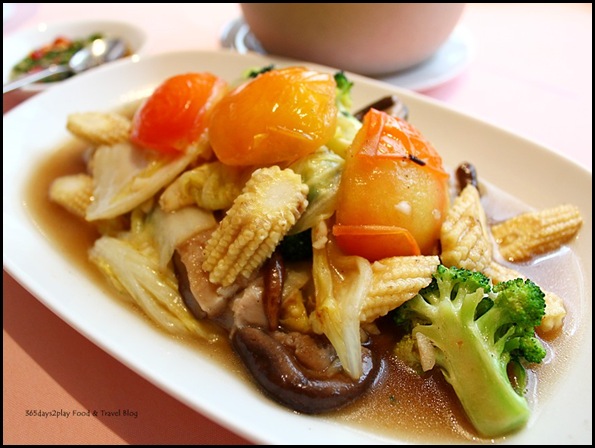 Thanying - Phad Pak Ruammit (Stir-Fried Mixed Vegetables with Oyster Sauce) $16