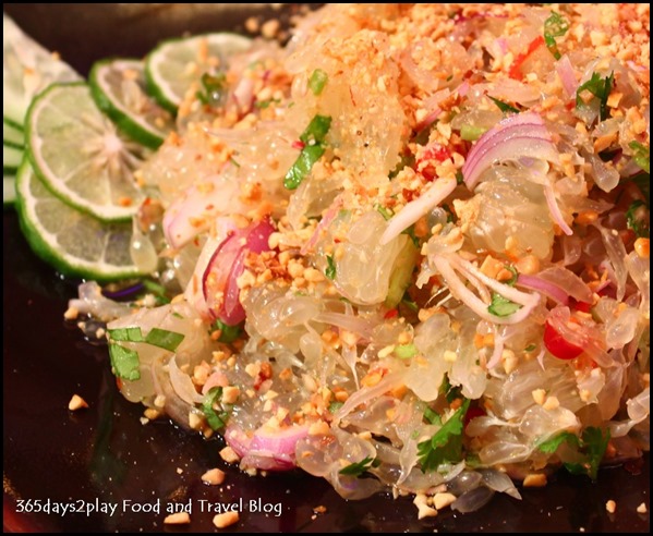 Yam Som Oh (Pomelo Salad)