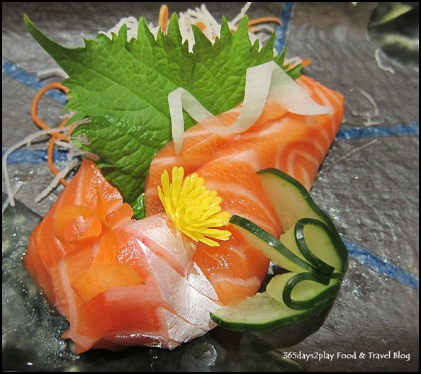 Aurora Salmon Sashimi Slices (2)