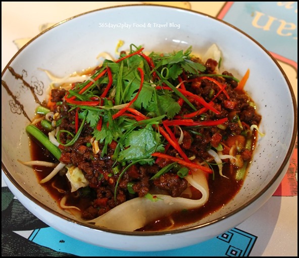 Halia at Raffles - Wagyu Beef Zhajiangmian, Iberico chorizo, oyster sauce, carrot, bean sprout, spring onion (2)