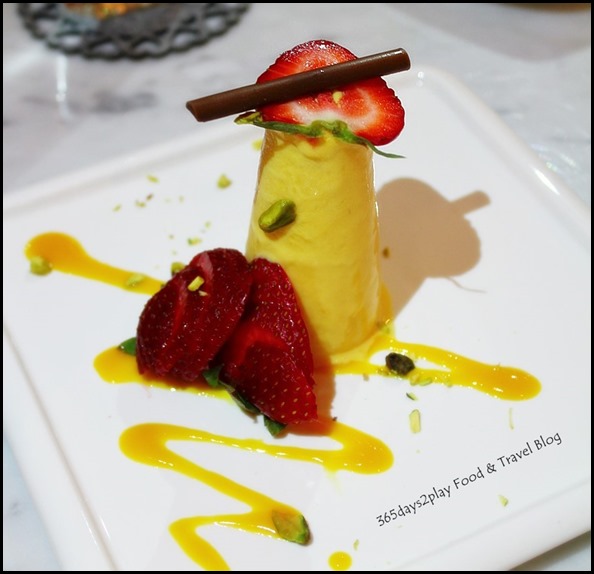 Mango Kulfi - Indian ice-cream prepared with Alphonso mango