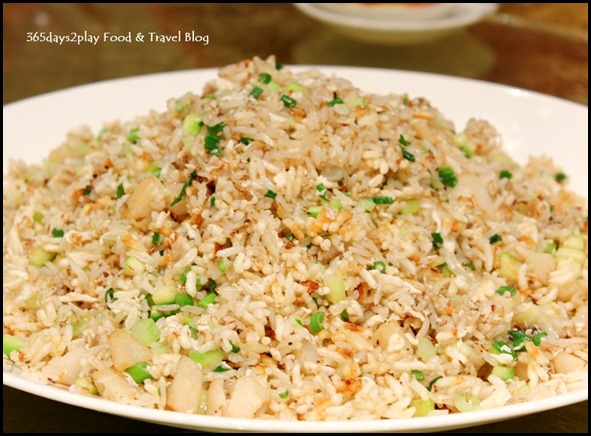 Li Bai Sheraton - Fried Crispy Rice with Diced Scallops and Asparagus